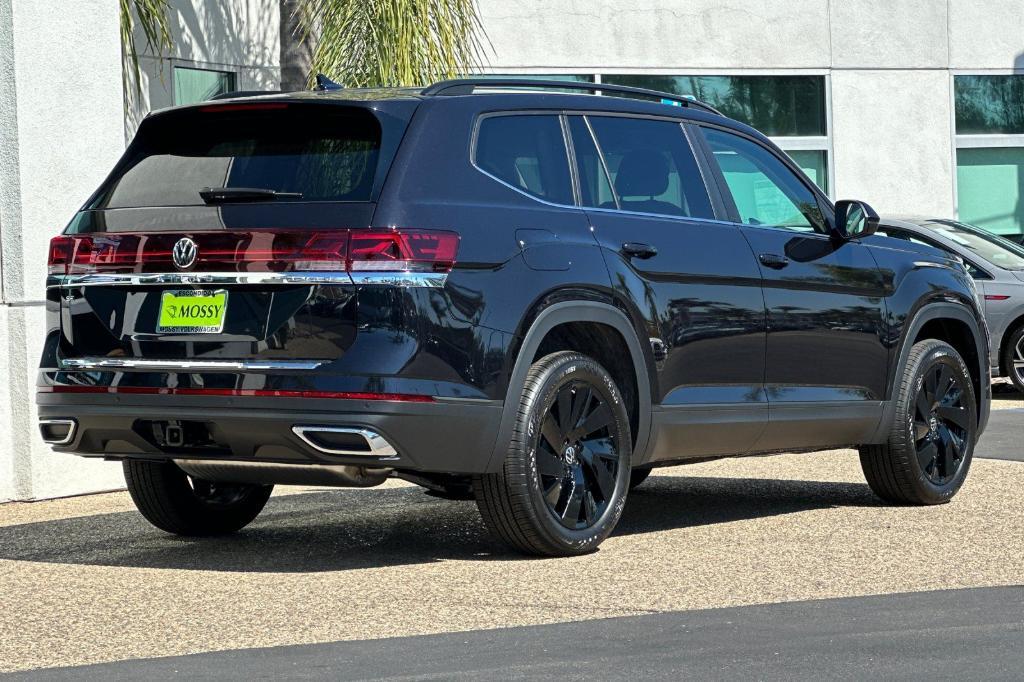 new 2024 Volkswagen Atlas car, priced at $40,252