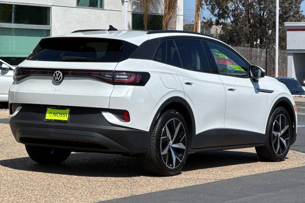 new 2025 Volkswagen ID.4 car, priced at $45,779