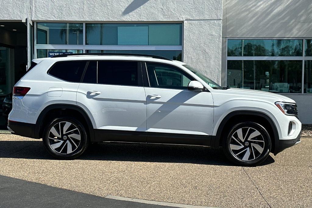 new 2025 Volkswagen Atlas car, priced at $41,039
