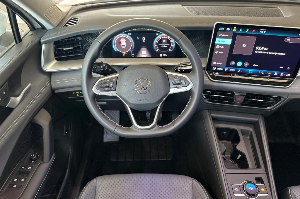 new 2025 Volkswagen Tiguan car, priced at $32,357