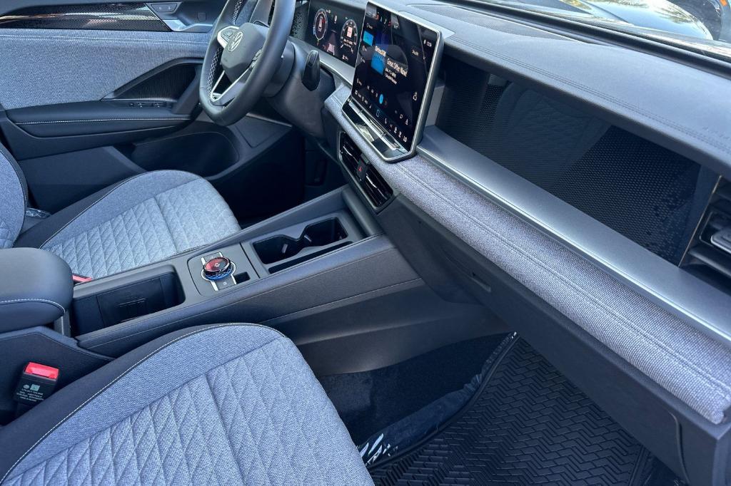 new 2025 Volkswagen Tiguan car, priced at $29,626