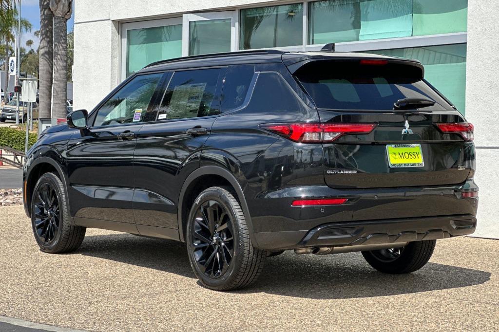 new 2024 Mitsubishi Outlander car, priced at $37,930