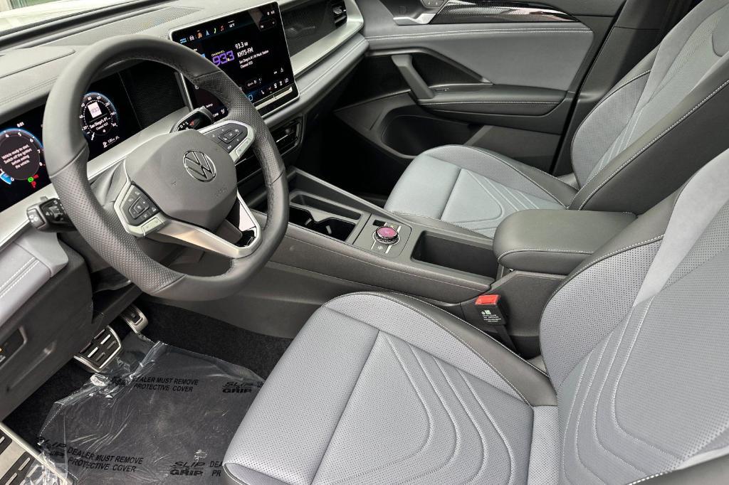 new 2025 Volkswagen Tiguan car, priced at $39,308