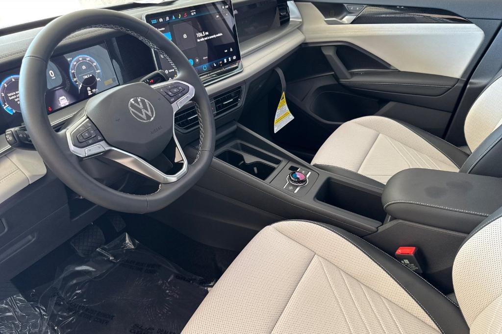 new 2025 Volkswagen Tiguan car, priced at $32,159