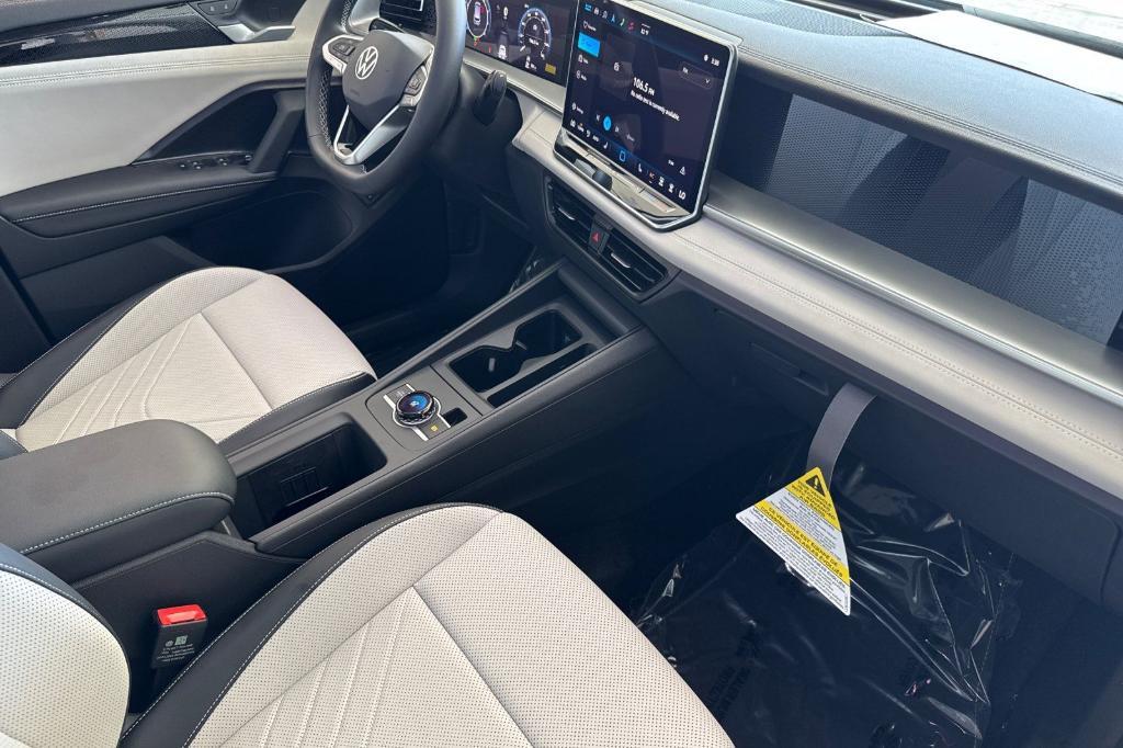 new 2025 Volkswagen Tiguan car, priced at $32,159