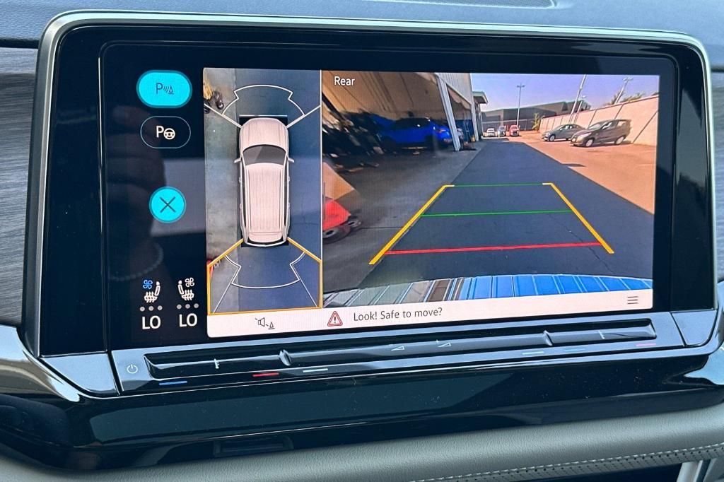 new 2025 Volkswagen Atlas car, priced at $51,016