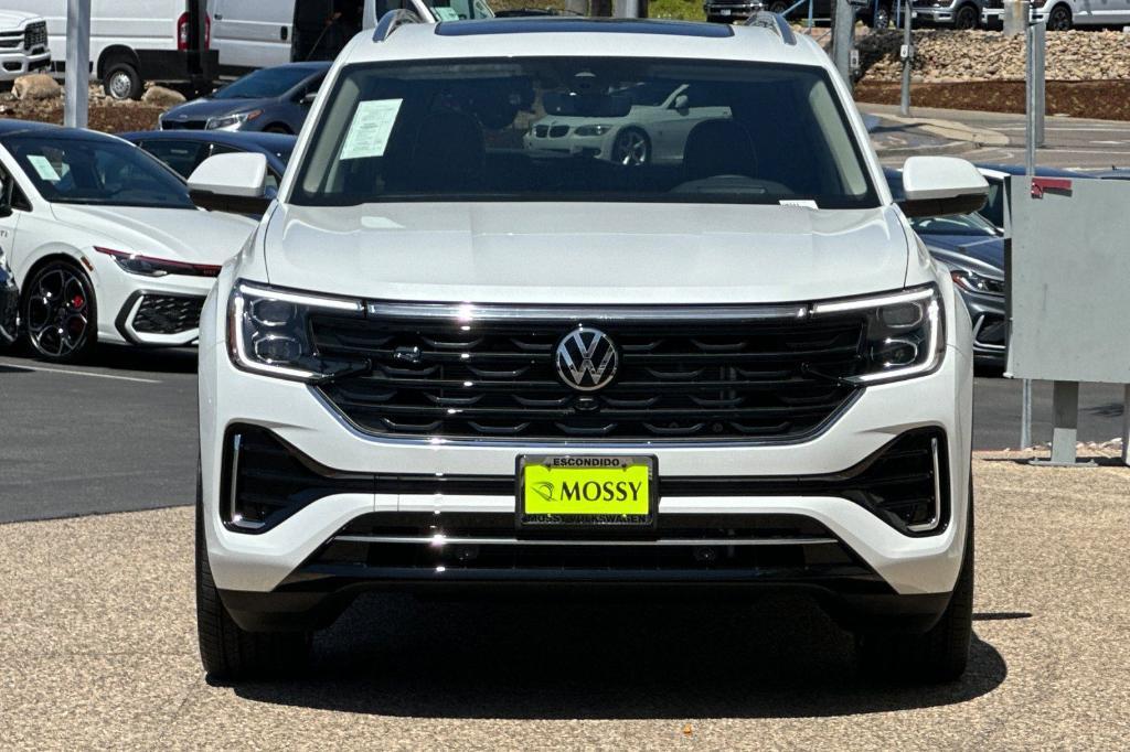 new 2025 Volkswagen Atlas car, priced at $51,788