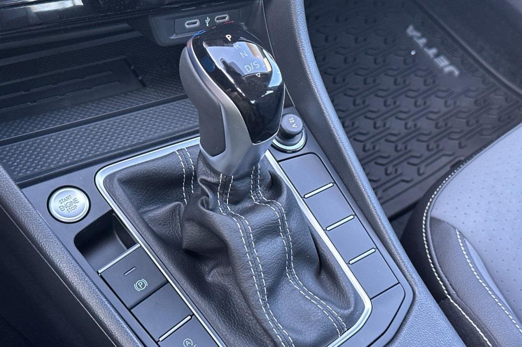 new 2025 Volkswagen Jetta car, priced at $27,919