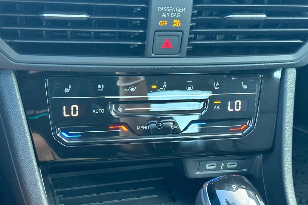 new 2025 Volkswagen Jetta car, priced at $30,451