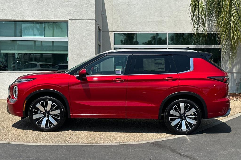 new 2025 Mitsubishi Outlander car, priced at $43,195