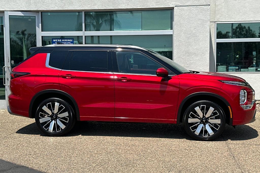 new 2025 Mitsubishi Outlander car, priced at $43,195