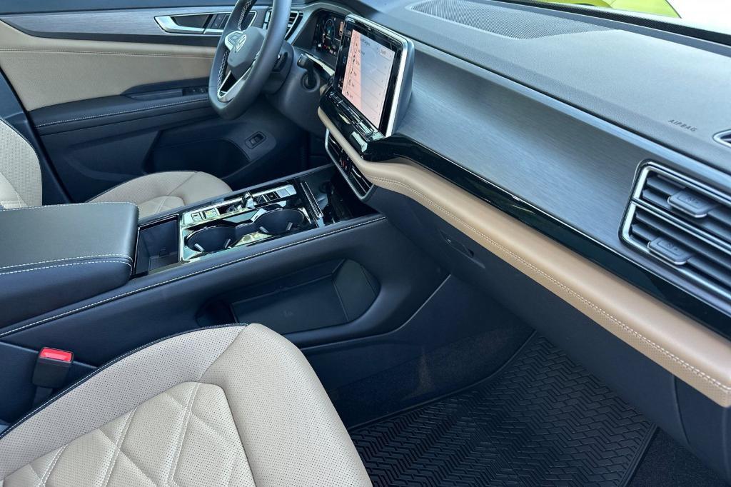 new 2026 Volkswagen Atlas Cross Sport car, priced at $46,002