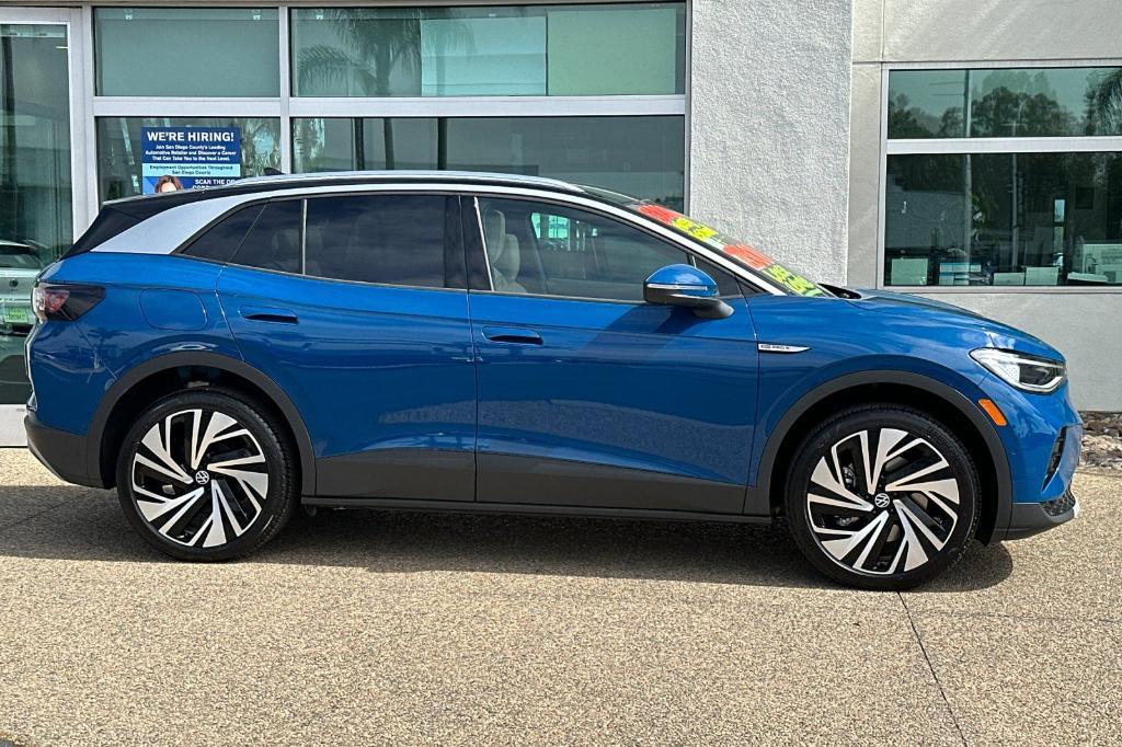 new 2025 Volkswagen ID.4 car, priced at $49,040