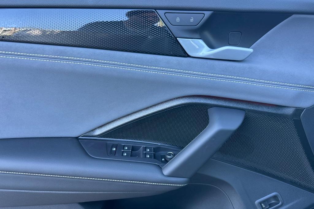 new 2026 Volkswagen Tiguan car, priced at $39,846