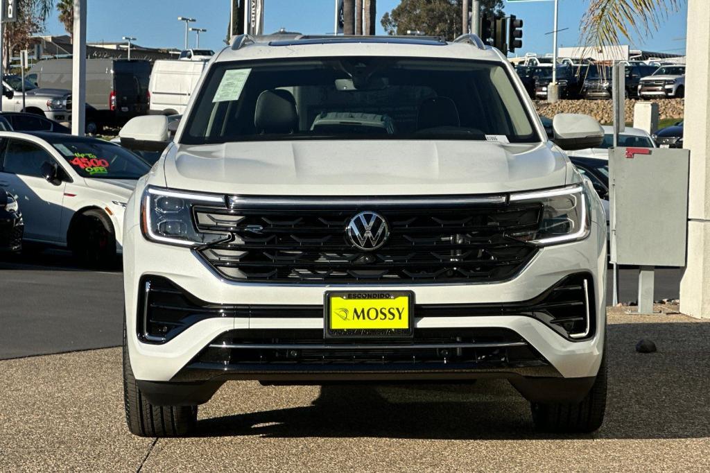 new 2025 Volkswagen Atlas car, priced at $53,032