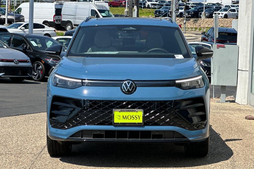 new 2025 Volkswagen Tiguan car, priced at $37,667