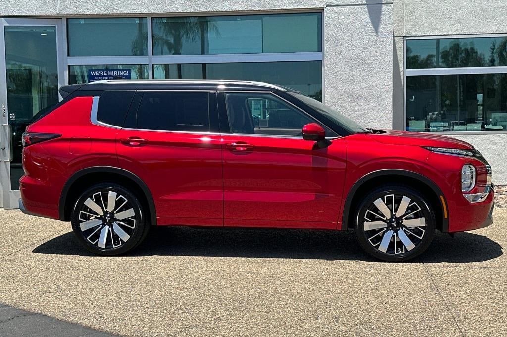 new 2025 Mitsubishi Outlander car, priced at $42,895