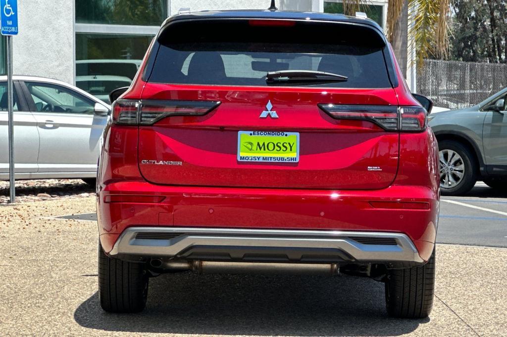 new 2025 Mitsubishi Outlander car, priced at $42,895
