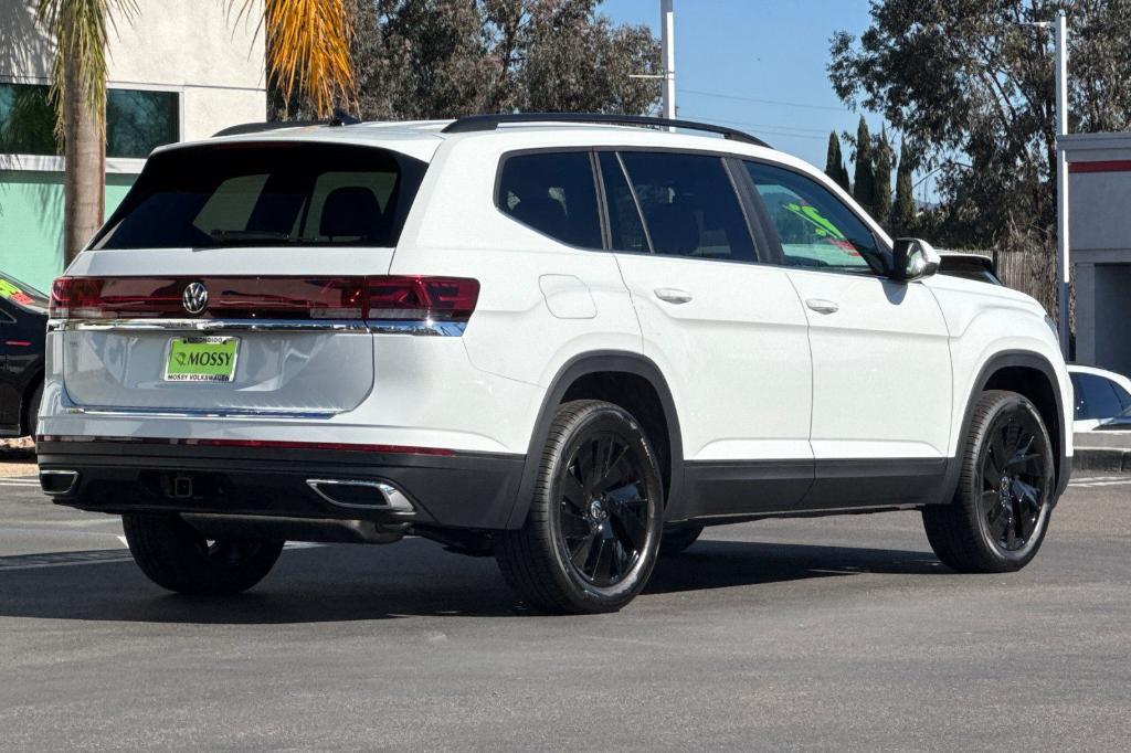 new 2024 Volkswagen Atlas car, priced at $40,252