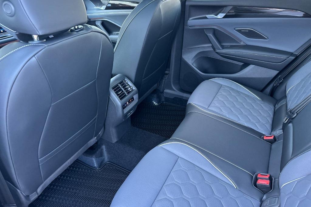 new 2026 Volkswagen Tiguan car, priced at $45,752