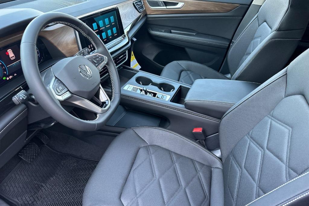new 2026 Volkswagen Atlas car, priced at $42,699