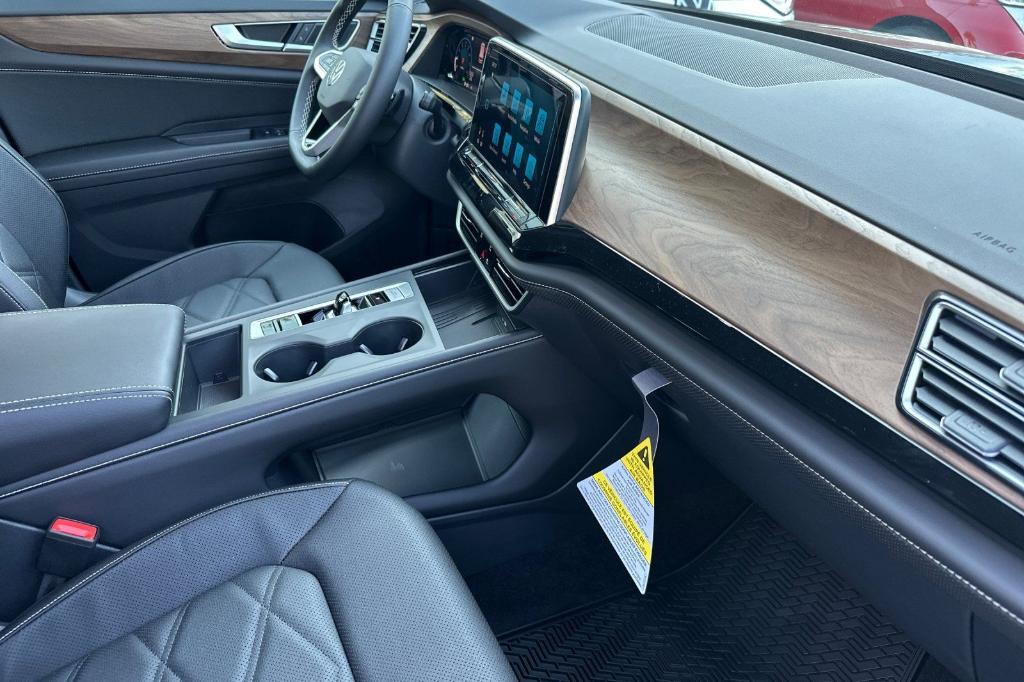 new 2026 Volkswagen Atlas car, priced at $42,699