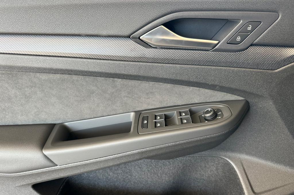 new 2025 Volkswagen Golf GTI car, priced at $38,523