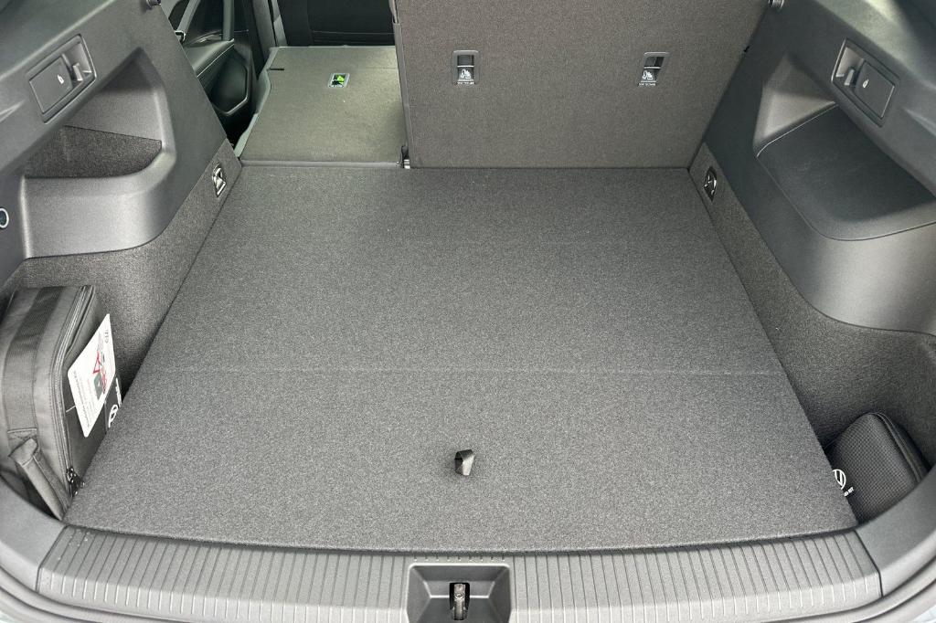 new 2025 Volkswagen Tiguan car, priced at $35,416