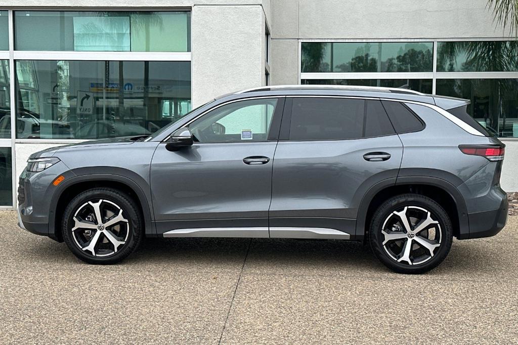 new 2025 Volkswagen Tiguan car, priced at $32,159