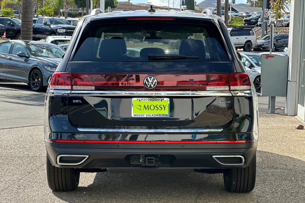 new 2024 Volkswagen Atlas car, priced at $44,001