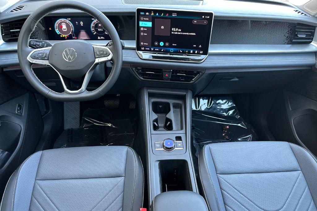 new 2025 Volkswagen Tiguan car, priced at $32,157
