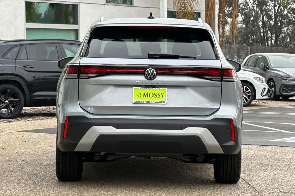 new 2025 Volkswagen Tiguan car, priced at $32,157