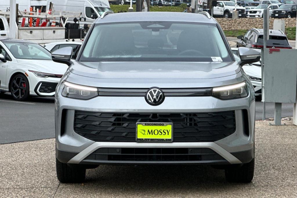 new 2025 Volkswagen Tiguan car, priced at $32,157