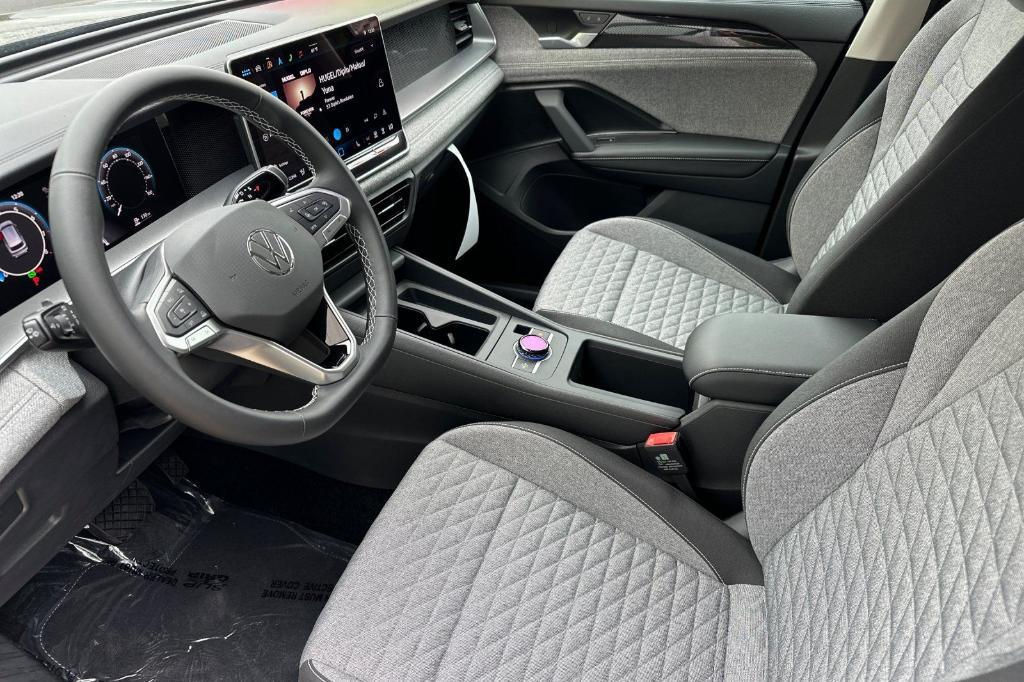 new 2025 Volkswagen Tiguan car, priced at $29,970