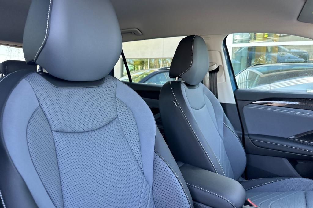 new 2025 Volkswagen Tiguan car, priced at $31,998