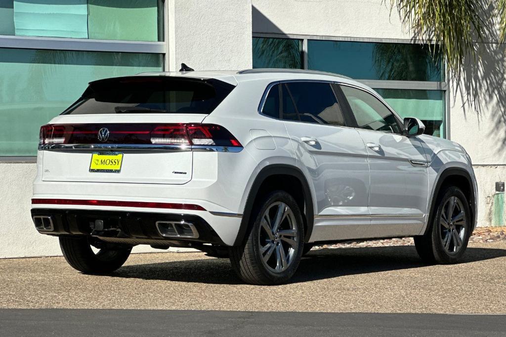 new 2024 Volkswagen Atlas Cross Sport car, priced at $43,963