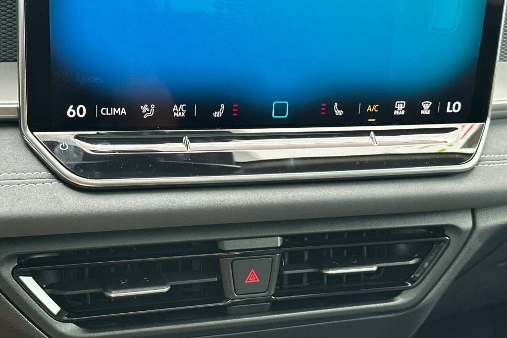 new 2025 Volkswagen Tiguan car, priced at $34,643