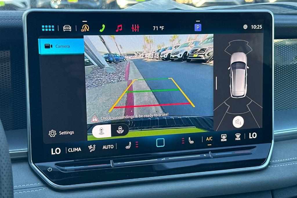 new 2026 Volkswagen Tiguan car, priced at $39,957