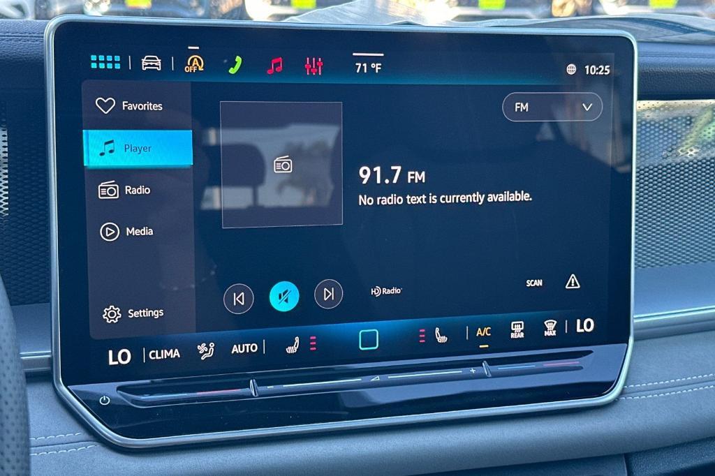 new 2026 Volkswagen Tiguan car, priced at $39,957