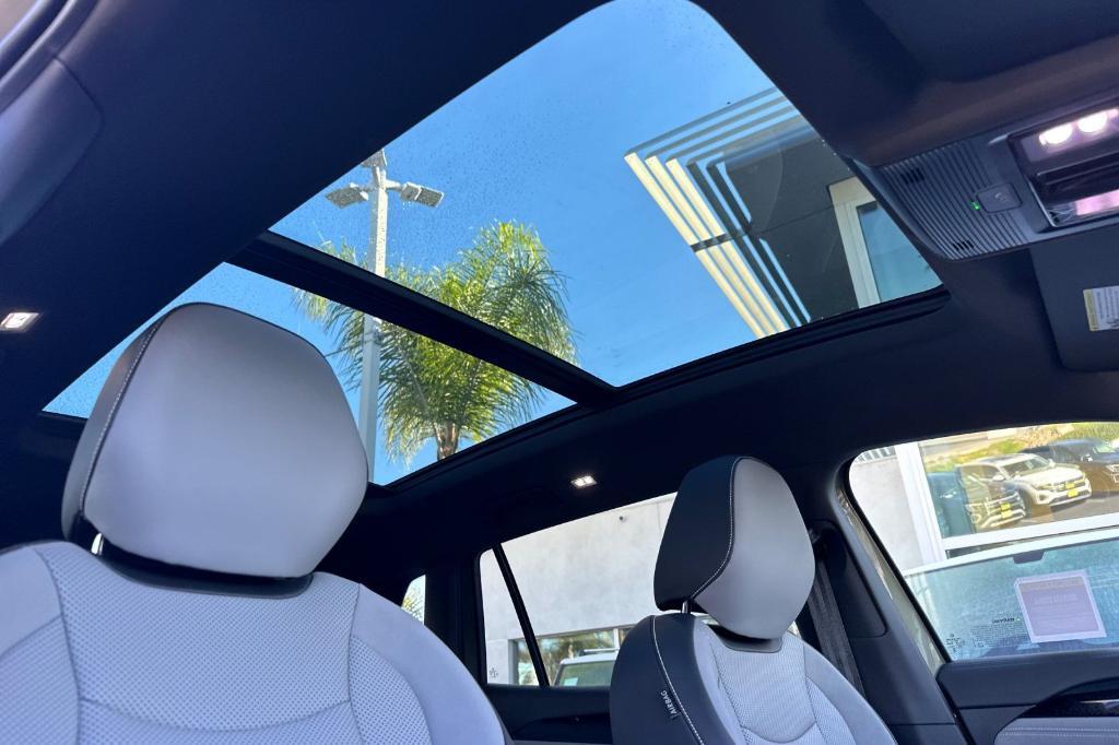 new 2026 Volkswagen Tiguan car, priced at $39,957