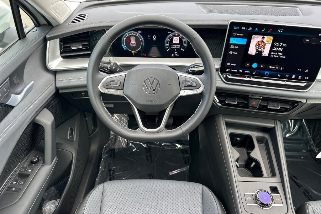 new 2025 Volkswagen Tiguan car, priced at $31,620