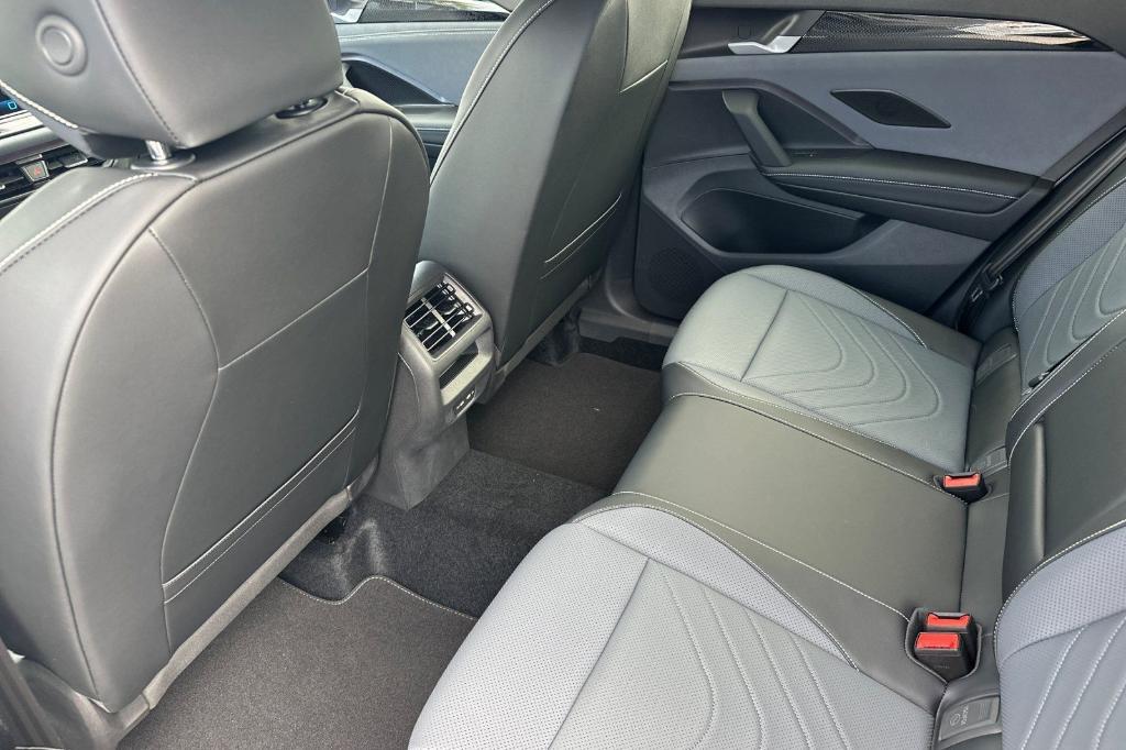 new 2025 Volkswagen Tiguan car, priced at $31,620