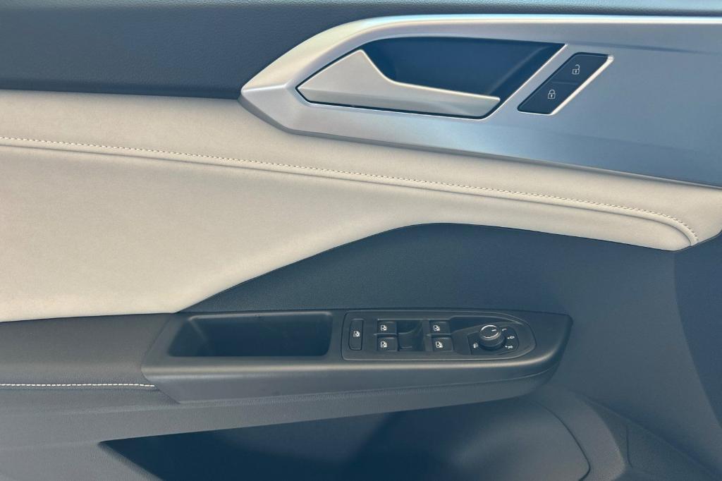 new 2025 Volkswagen Taos car, priced at $30,092