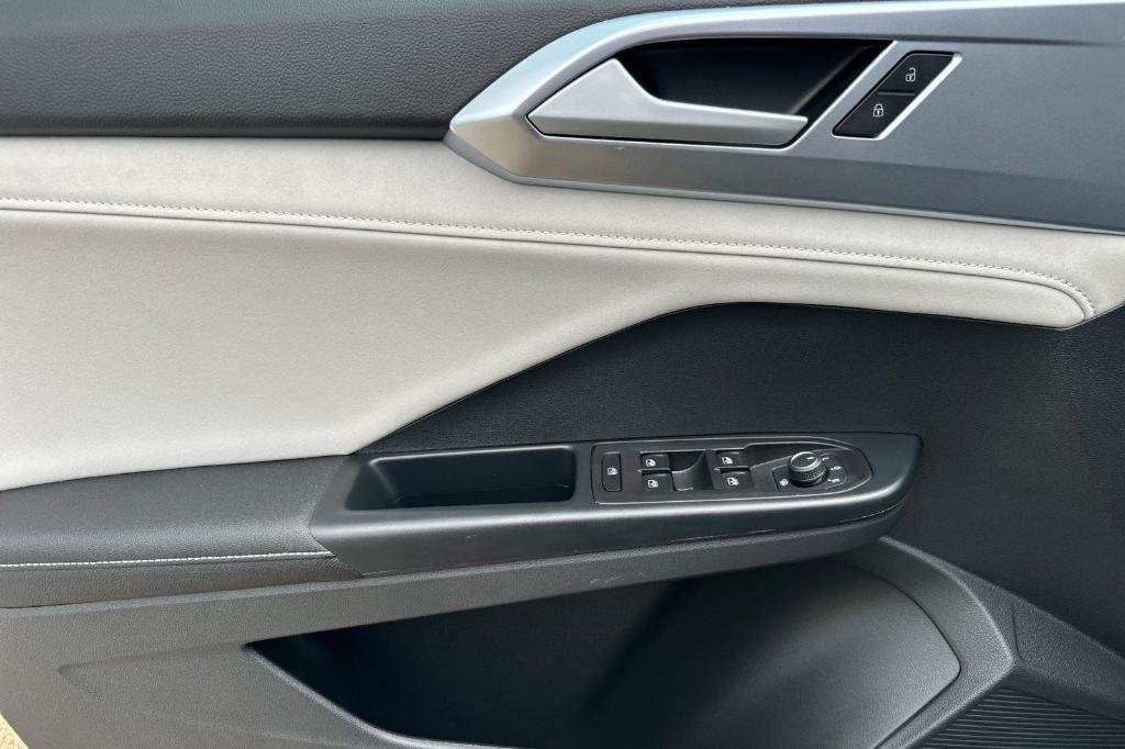 used 2025 Volkswagen Taos car, priced at $26,615