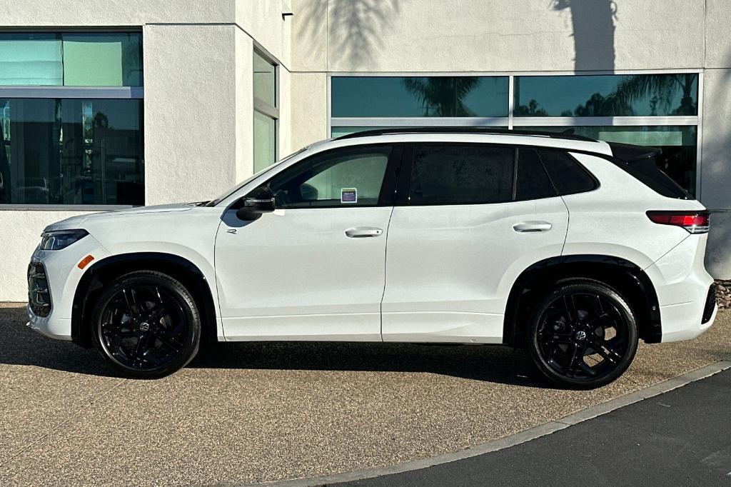 new 2025 Volkswagen Tiguan car, priced at $36,702