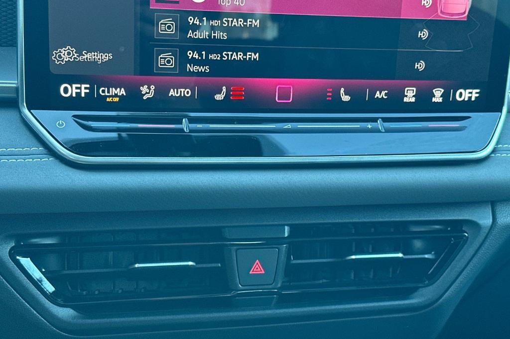 new 2025 Volkswagen Tiguan car, priced at $36,702