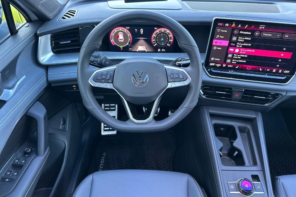 new 2025 Volkswagen Tiguan car, priced at $36,702