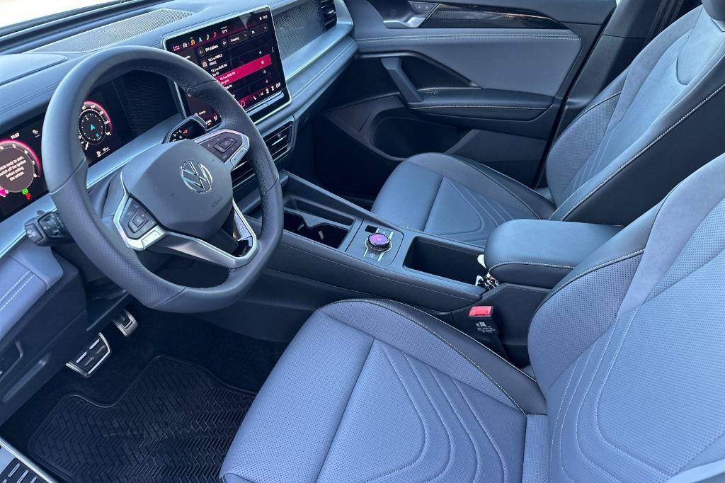 new 2025 Volkswagen Tiguan car, priced at $36,702