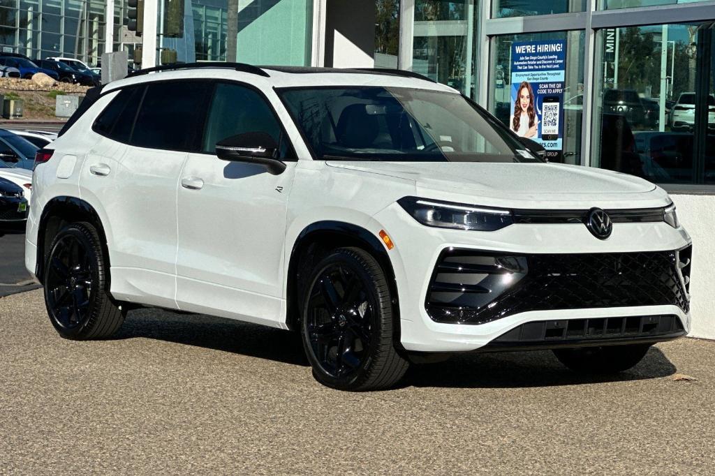 new 2025 Volkswagen Tiguan car, priced at $36,702