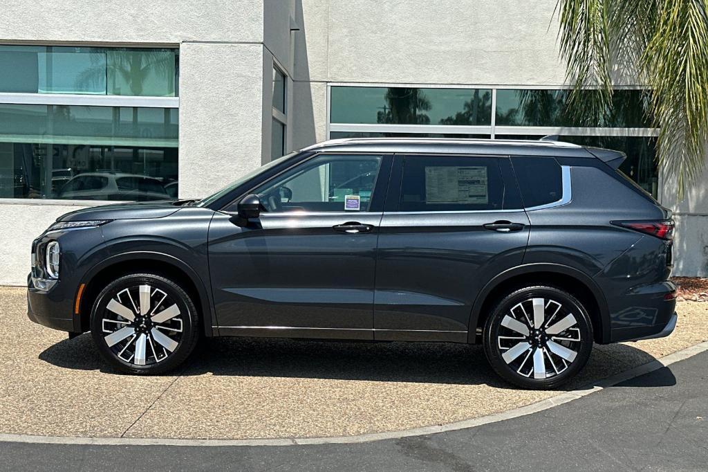 new 2025 Mitsubishi Outlander car, priced at $39,150